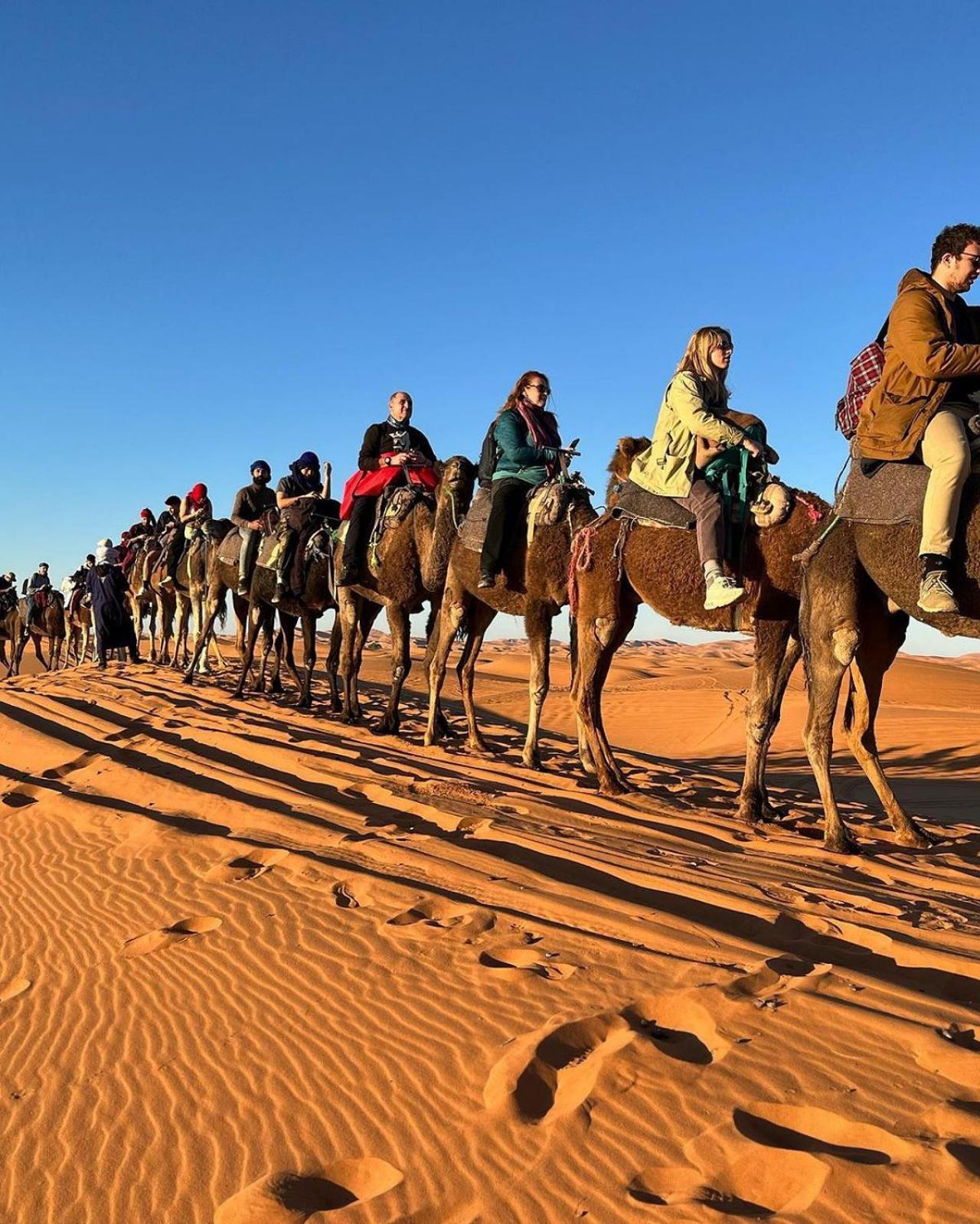 Merzouga Berbers Luxury Camp מראה חיצוני תמונה