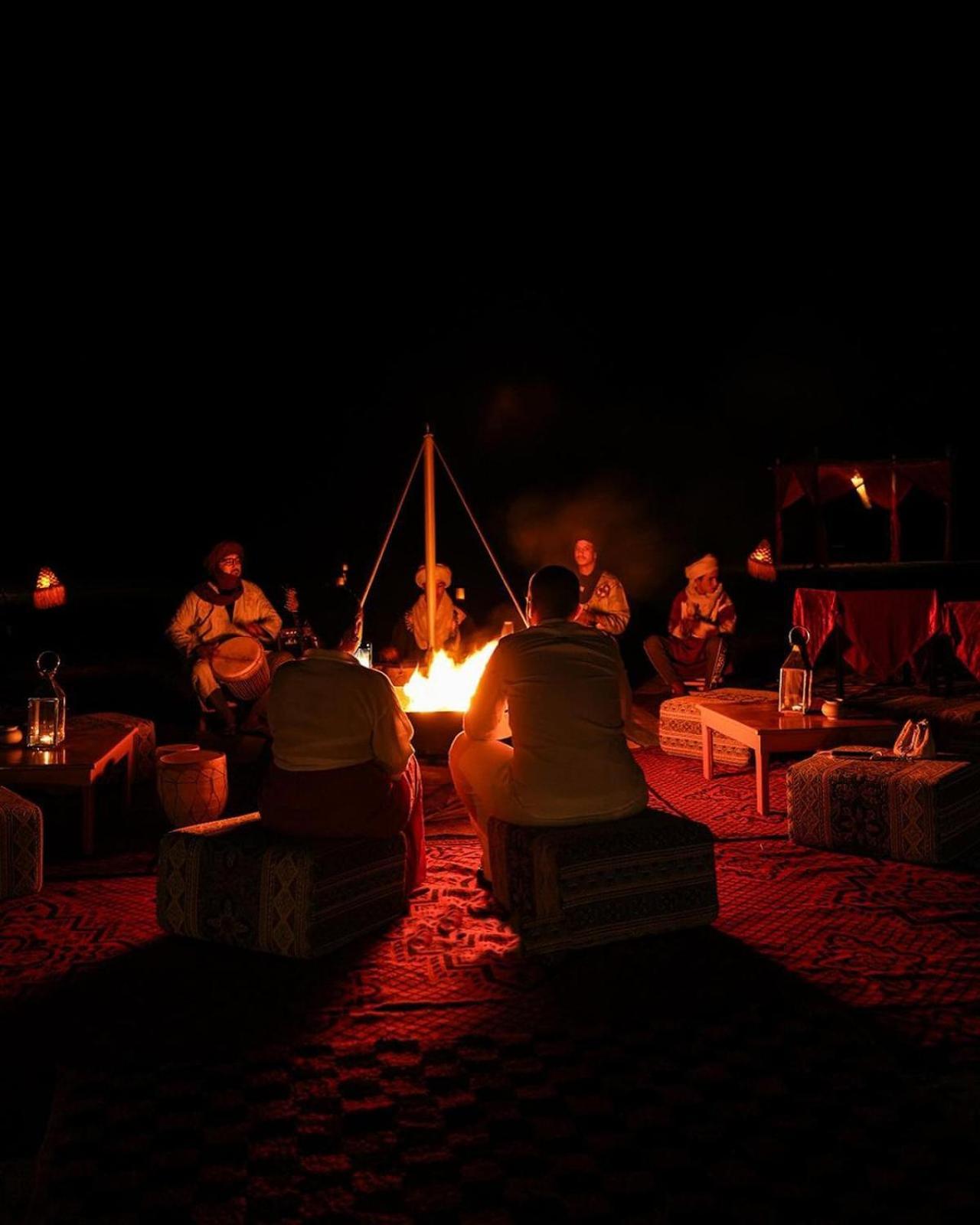 Merzouga Berbers Luxury Camp מראה חיצוני תמונה